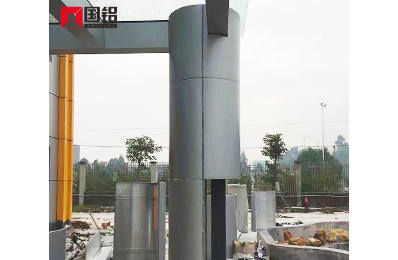 厂家定制圆弧包柱铝单板方形柱子金属装饰材料氟碳铝板